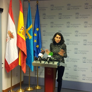 Maite Menéndez, en rueda de prensa.
