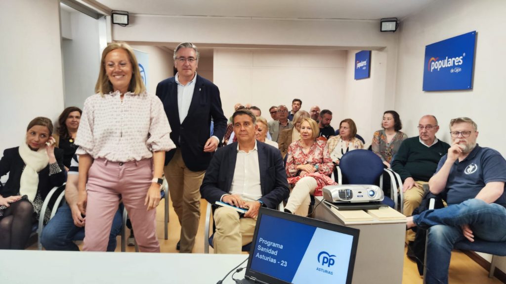 Fernández Pardo explica en Gijón los compromisos del PP para mejorar el sistema público de salud