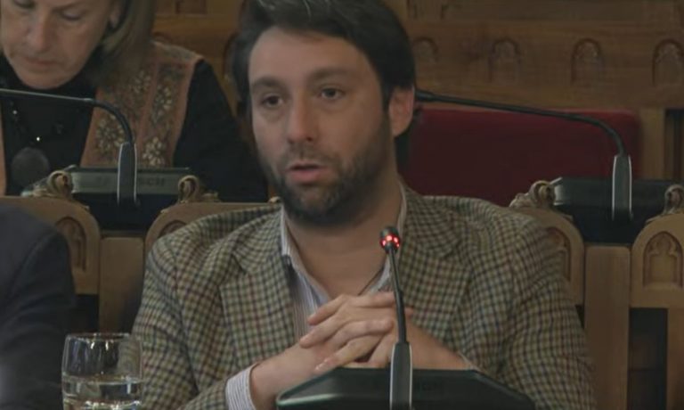 Andrés Ruiz en la Junta General del Principado