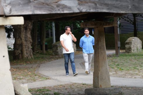 Álvaro Queipo y Andrés Ruiz en el Pueblo de Asturias de Gijón